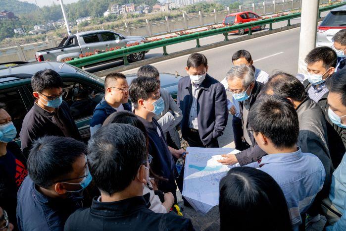 7、長陽抽水蓄能項目預可研現(xiàn)場勘測（楊海青攝）
