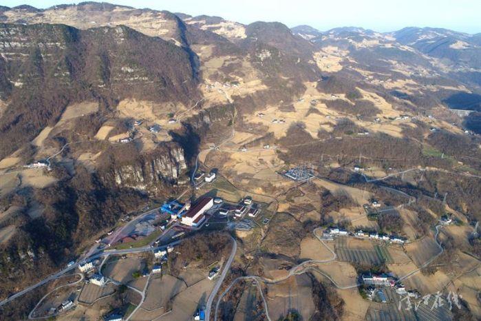8、火燒坪鄉(xiāng)地貌航拍（郭寒 攝）